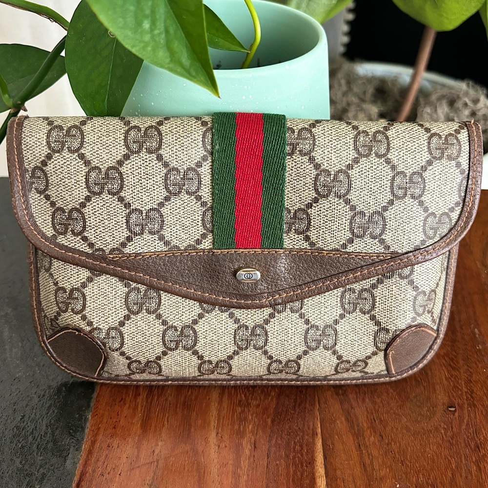 Vintage Gucci Supreme Web Sherry Line Clutch Accessory Collection